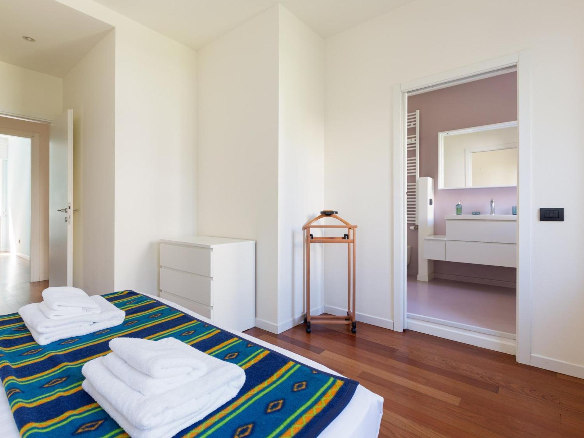 Lambrate Fs Spacious With Balcony Appartement